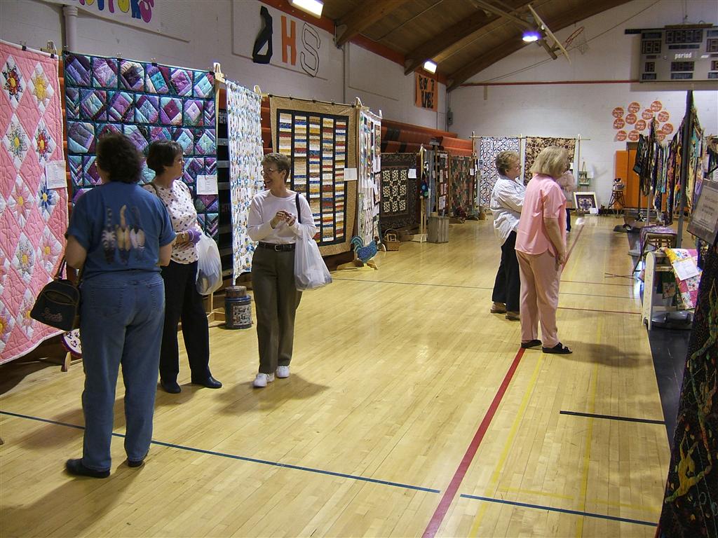 Quilts 2 0406 054 (Medium).jpg
